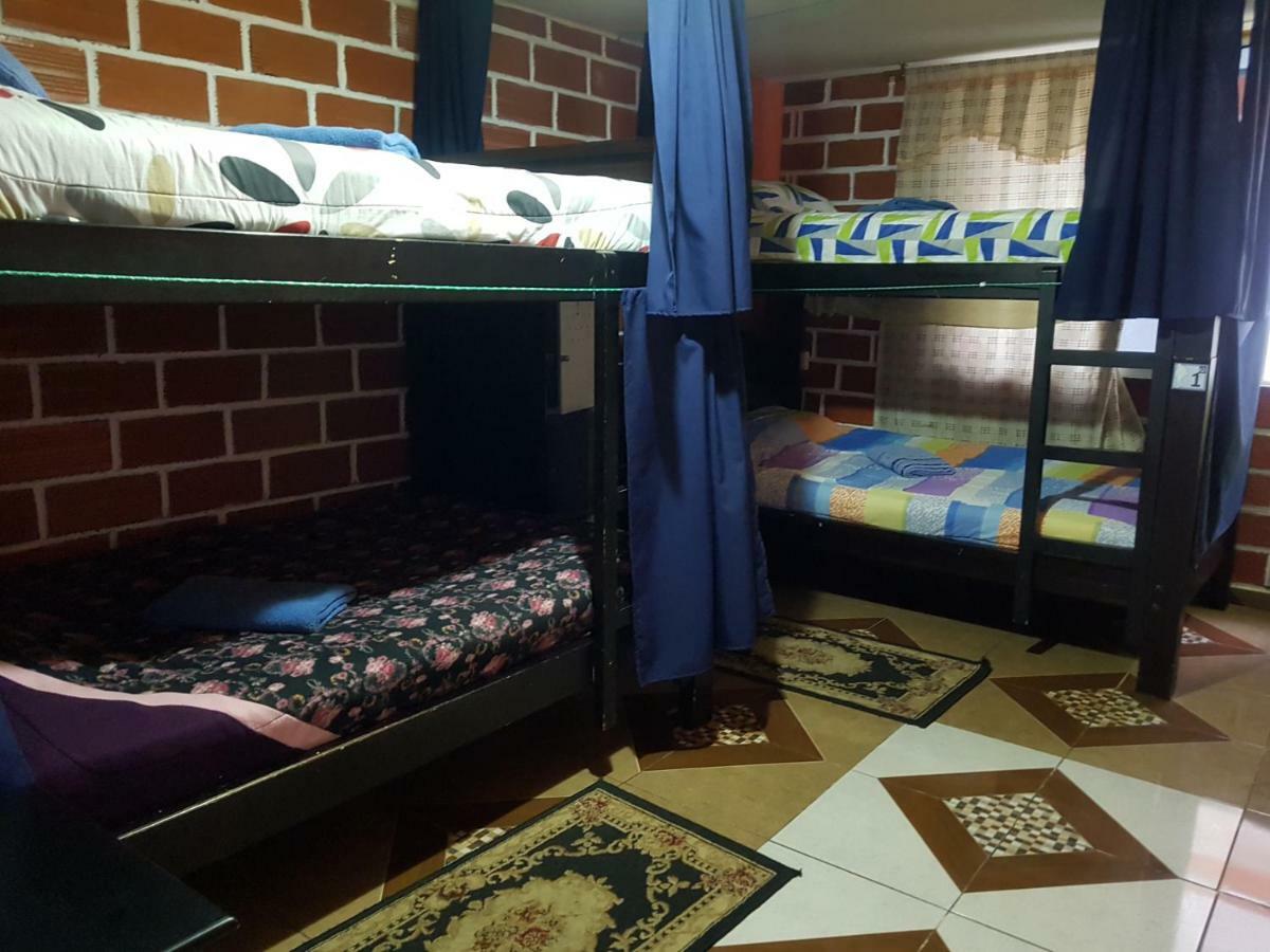 Hostal Sendero De Volcanes Latacunga Bagian luar foto