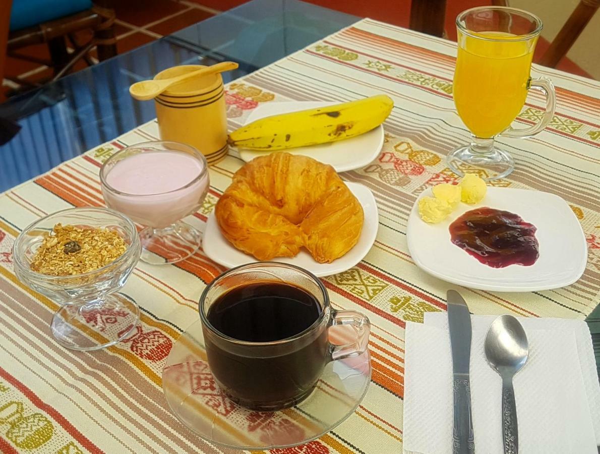 Hostal Sendero De Volcanes Latacunga Bagian luar foto